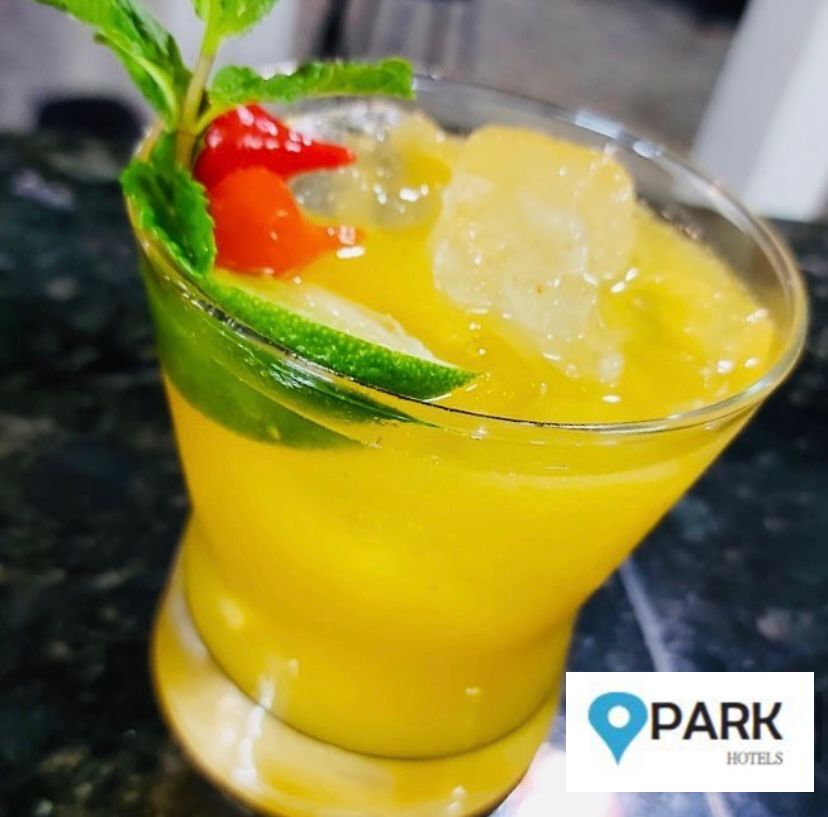 caipirinha coada de frutas amarelas